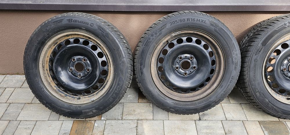 Koła zimowe Barum Polaris 3 205/60 r16 h xl