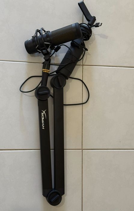 Microfone Hyperx quadcast S RGB + suporte hyperx