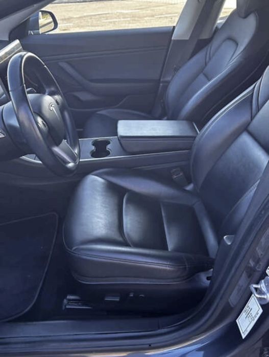 Здам Tesla Model 3 в оренду (м. Львів) - повний привід