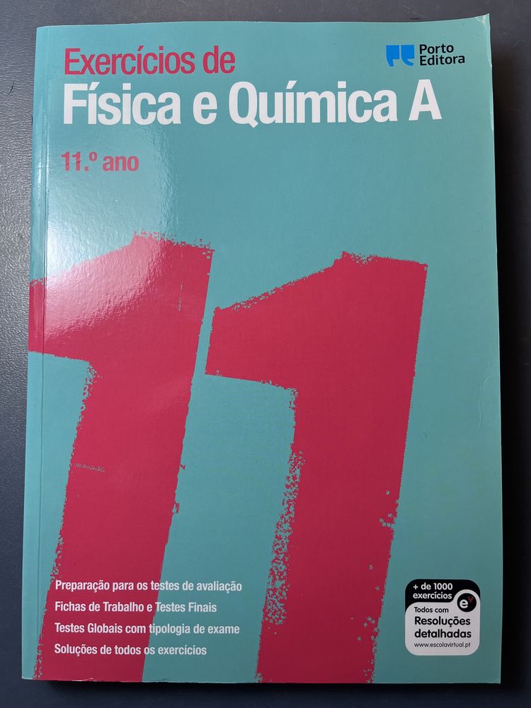 Livros de preparação para exame Física e Química