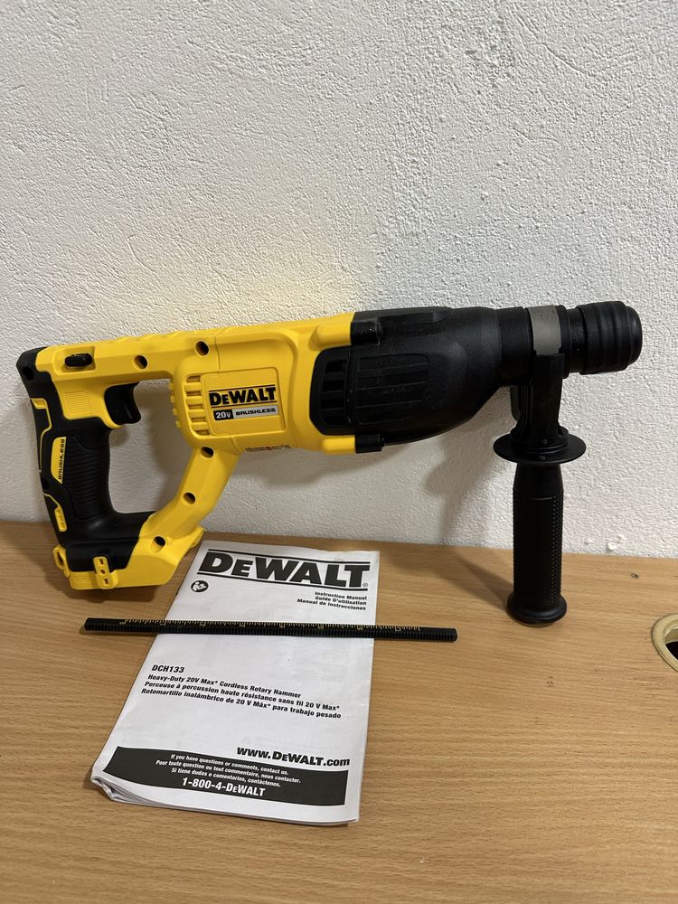 перфоратор акумуляторний безщітковий SDS-Plus DeWalt DCH133