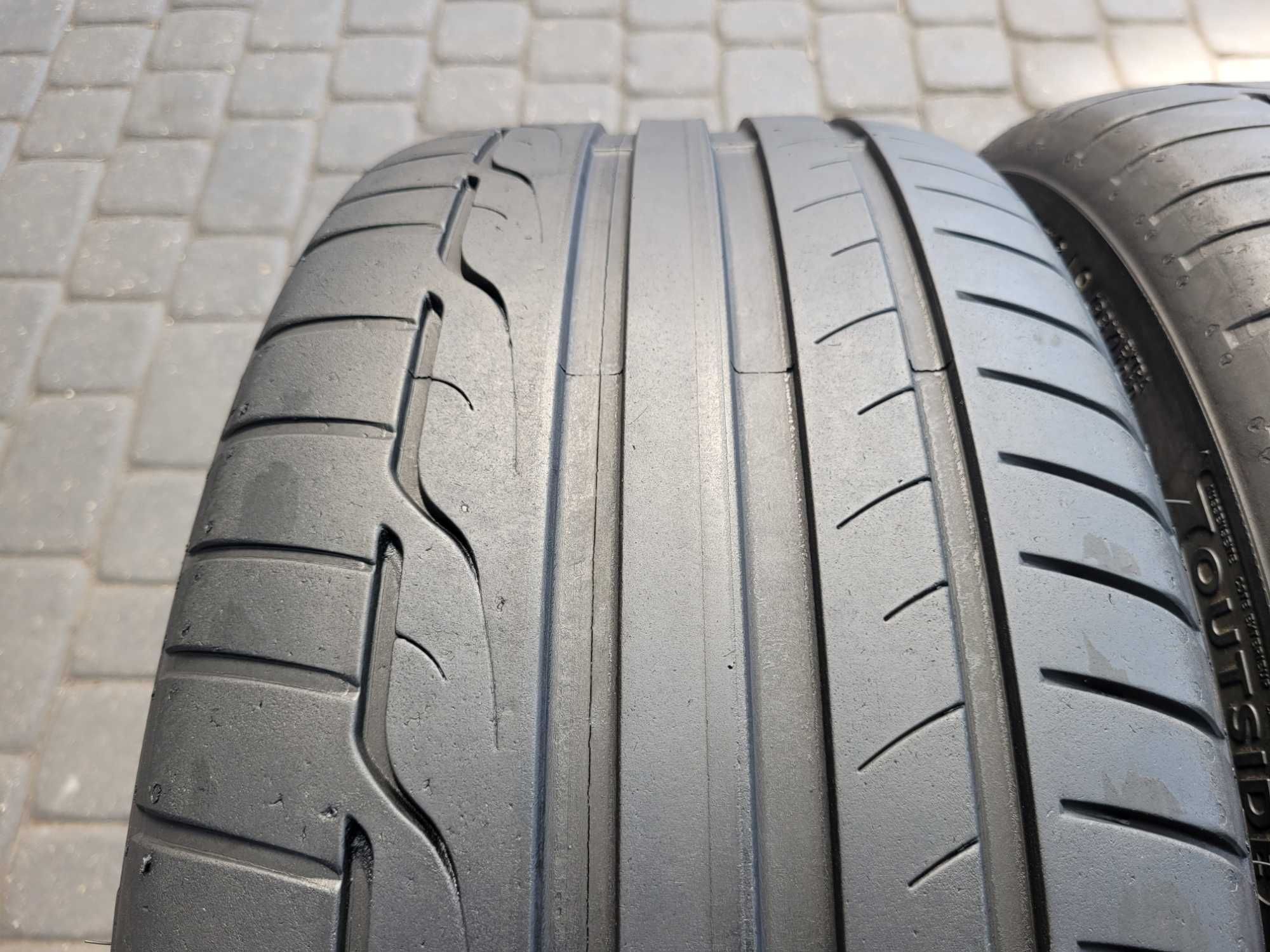 245 /35  R 19    Dunlop
