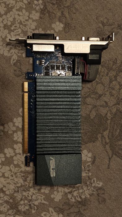 Placa gráfica Asus GeForce GT 710