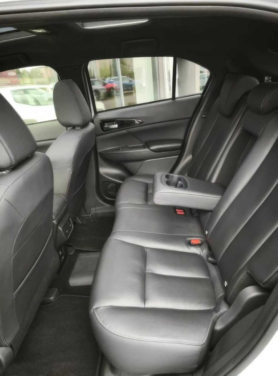 2021 Mitsubishi Eclipse Cross Plug-In Hybrid 4WD Basis