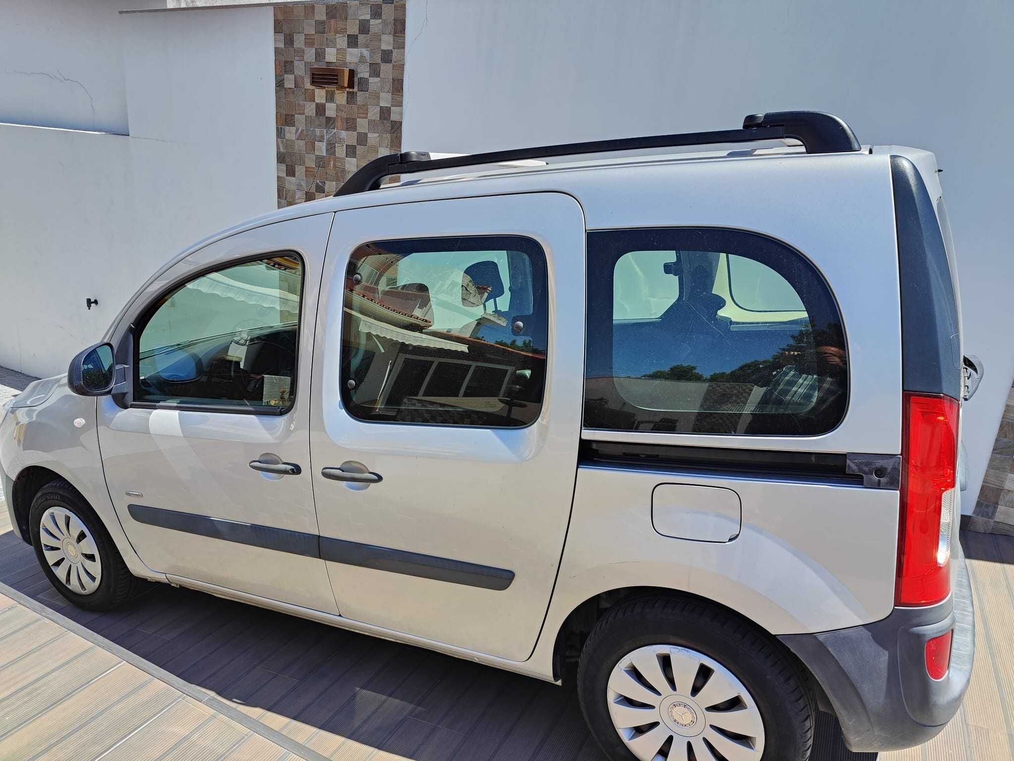 Automóvel Mercedes Citan 109 CDI 5 Lugares 2015