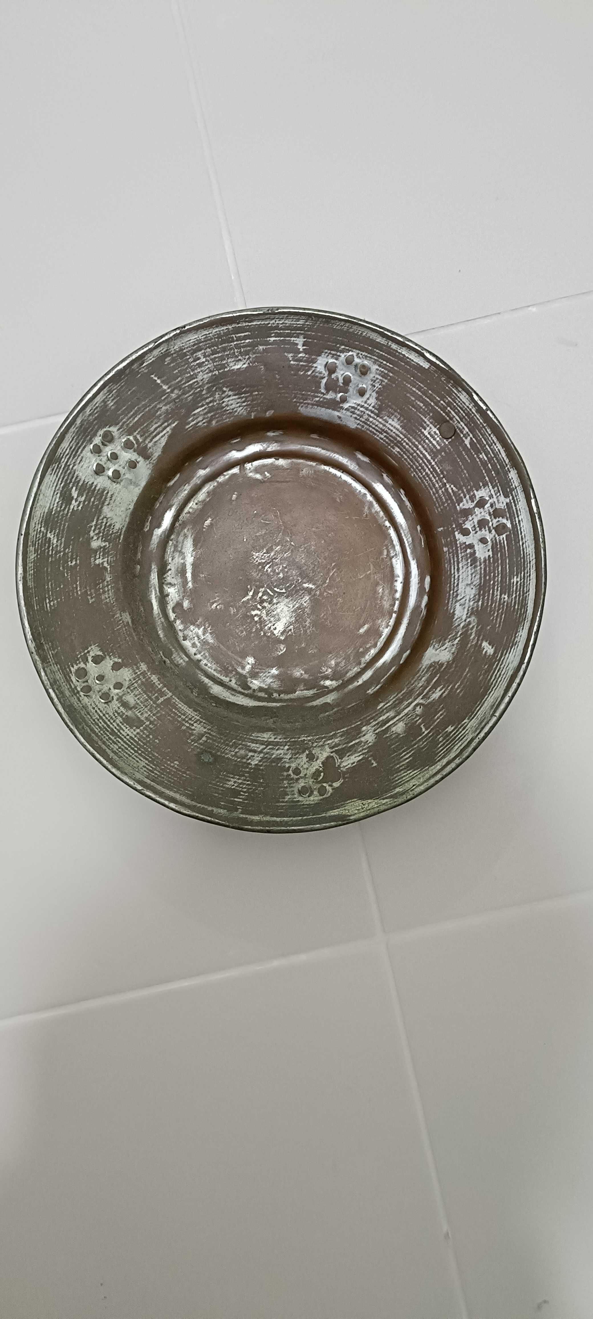 Prato em cobre (com oferta suporte)