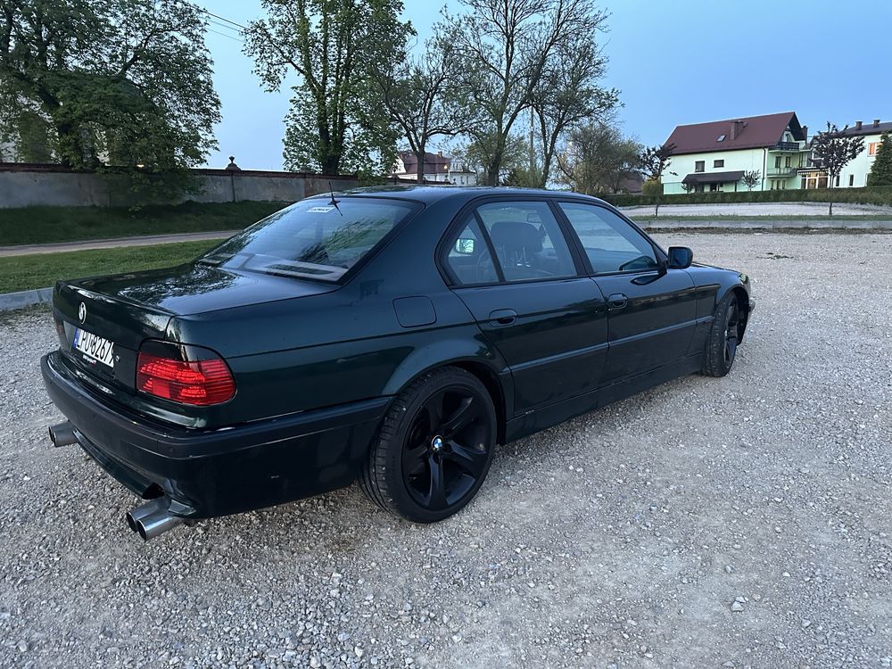 BMW E38 m62b35tu