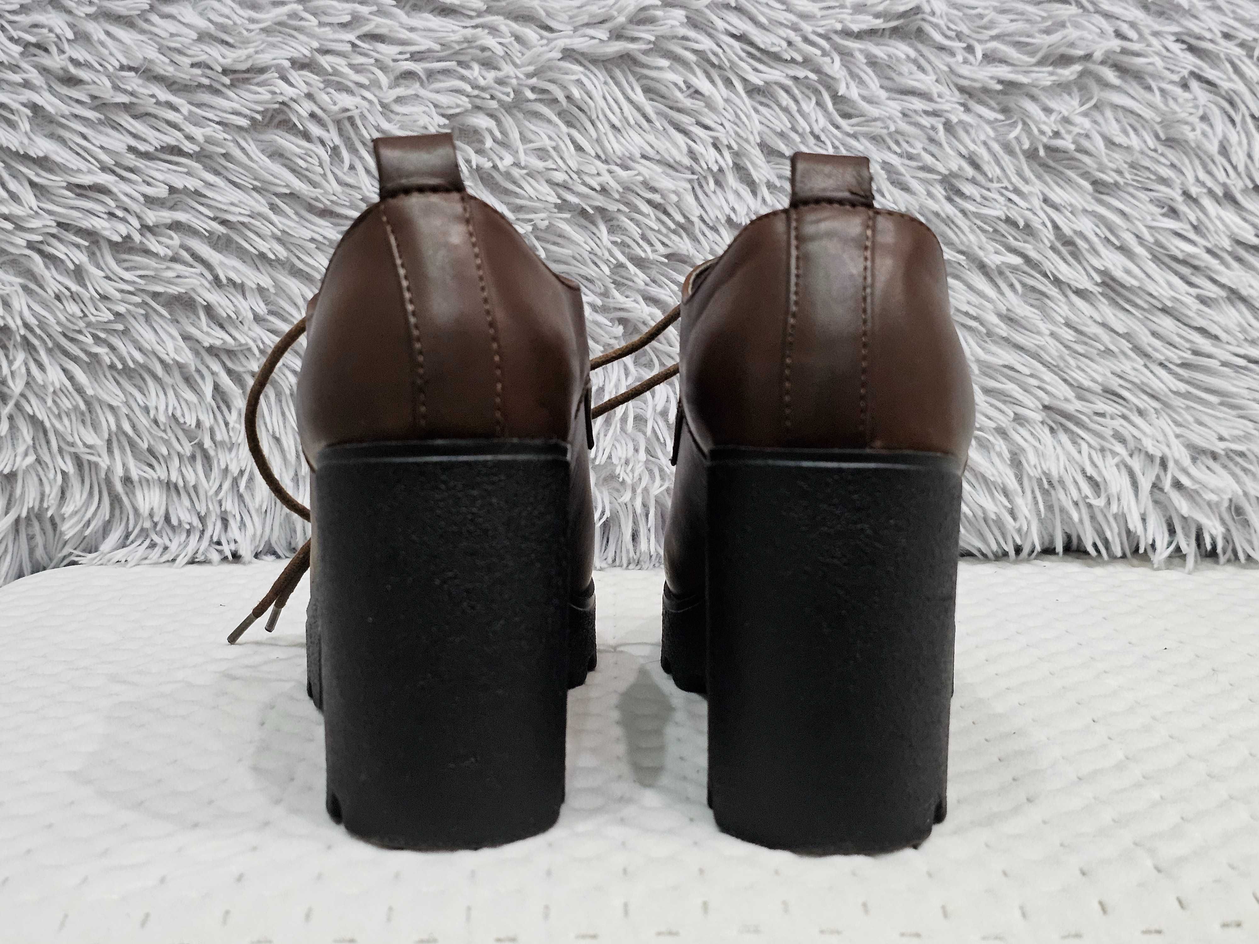 Sapatos senhora (castanho) - Tamanho 37