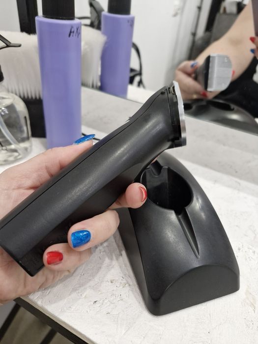 Фен, машинка для стрижки, плойка. Професійні.