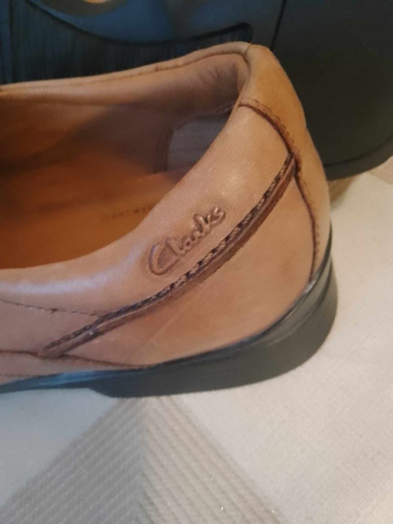 Mokasyny Clarks skórzane