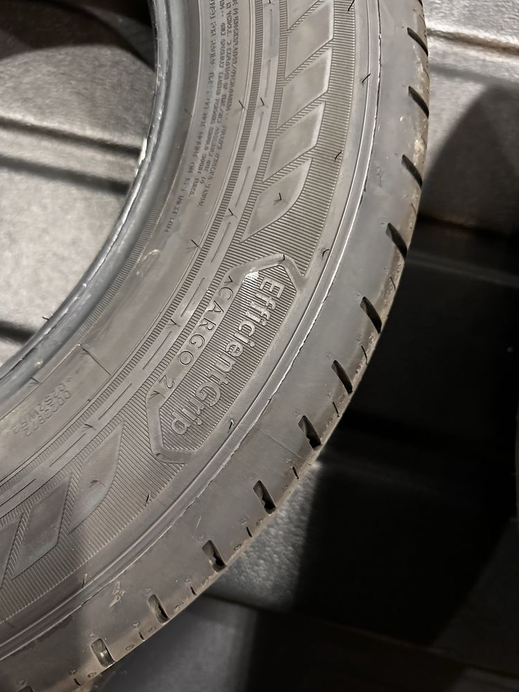 Nowe Opony Goodyear Efficentgrip Cargo 2 - 215/65r16 c  dostawcze
