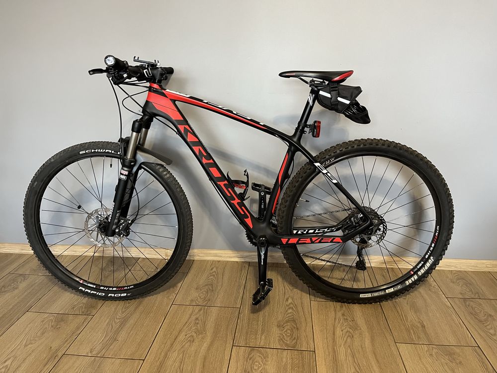 Kross level b9 carbon
