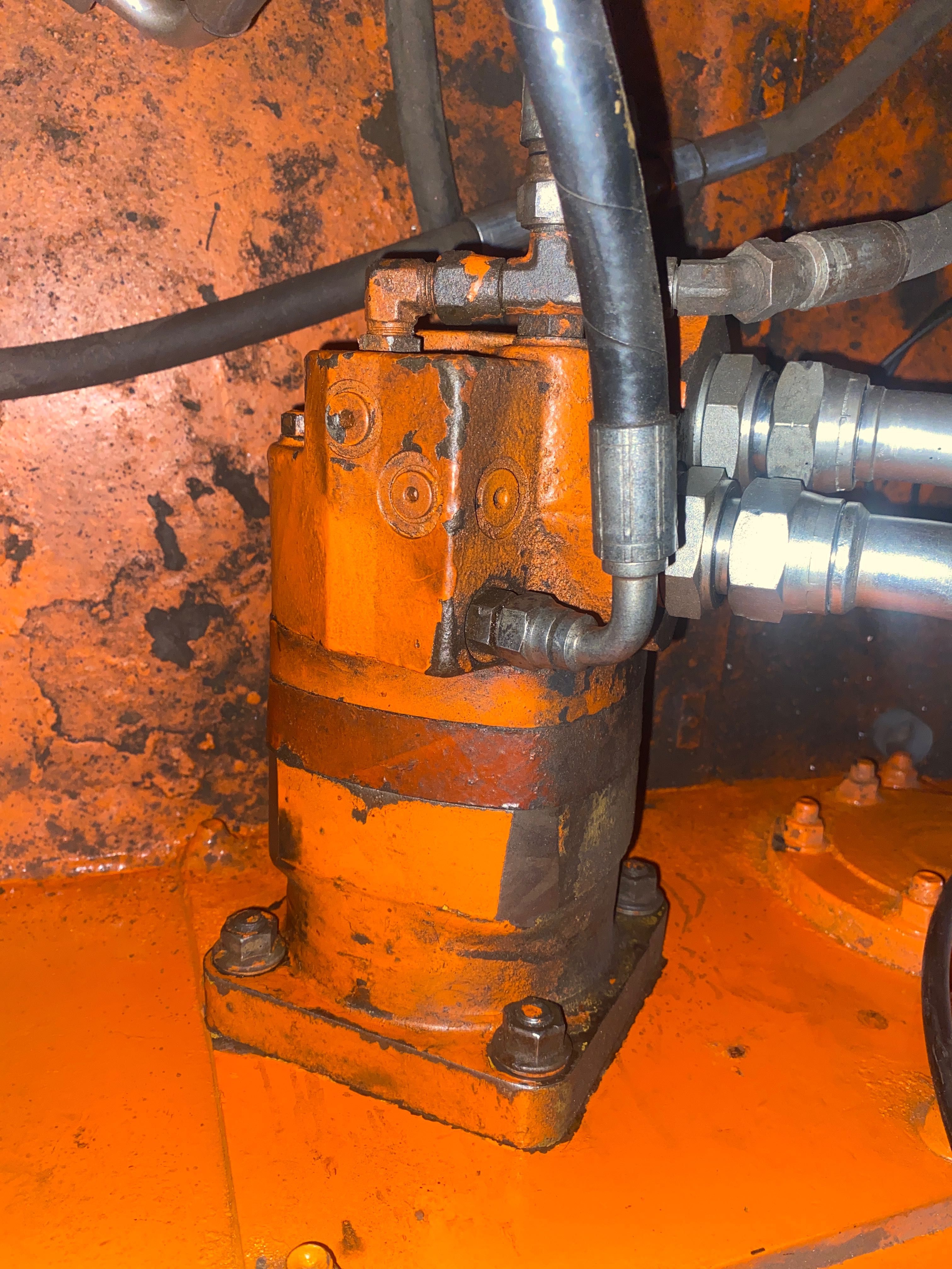 Bobcat 1830 hsi 1752 pompa 1825 motor jazdy 1835 case 1845 b c 1840