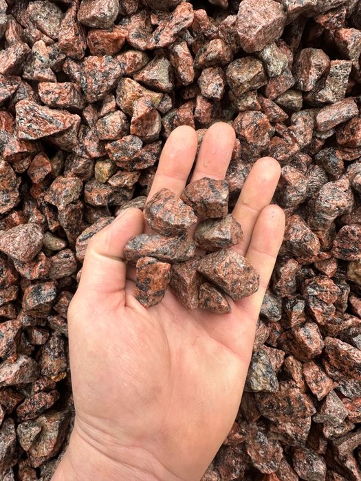 Granit Szwedzki dalmatyńczyk różowo-szary kamień ozdobny ogrodowy Grys