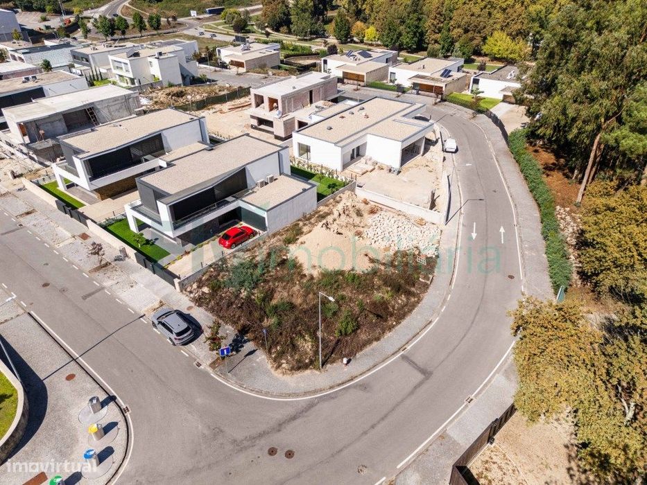 Lote de Terreno para Construção - Ribeirinha de Vizela