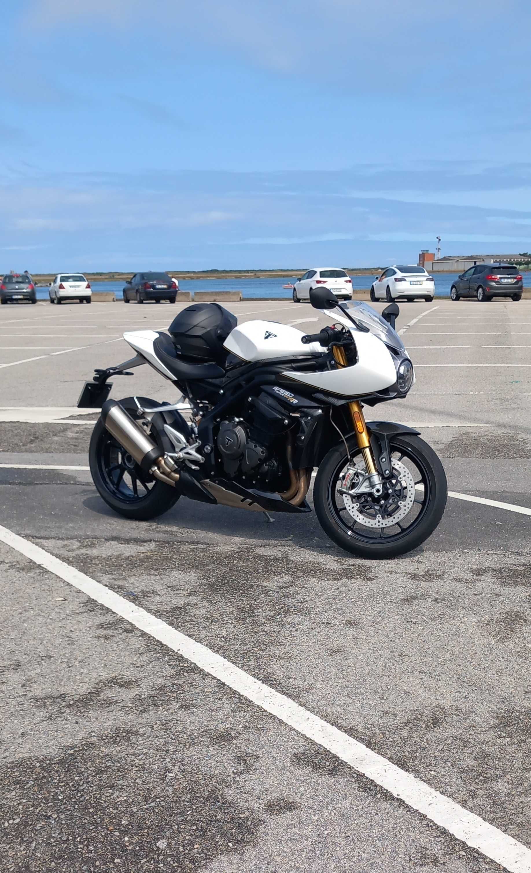 Triumph Speed Triple 1 200 RR