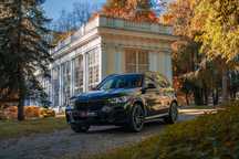 Wynajem SUV BMW X5 40d xDrive M Sport Wypożyczalnia samochodów