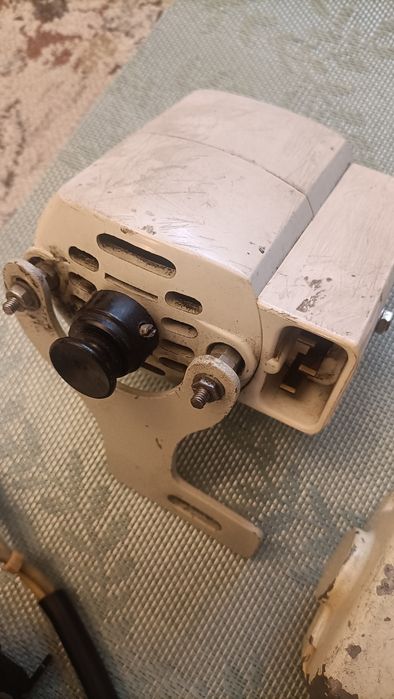 Sprzedam zabytkowe silniki krawieckie