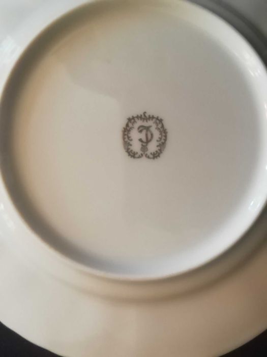 Набір тарілок Bernadotte від Thun H&R (27 см та 19 см)