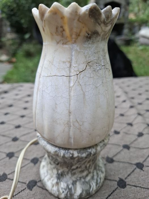 Lampka stolikowa, nocna z marmuru I alabastru, vintage