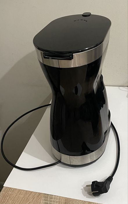 Кавоварка крапельна DeLonghi ICM16731 (на 10 чашок)