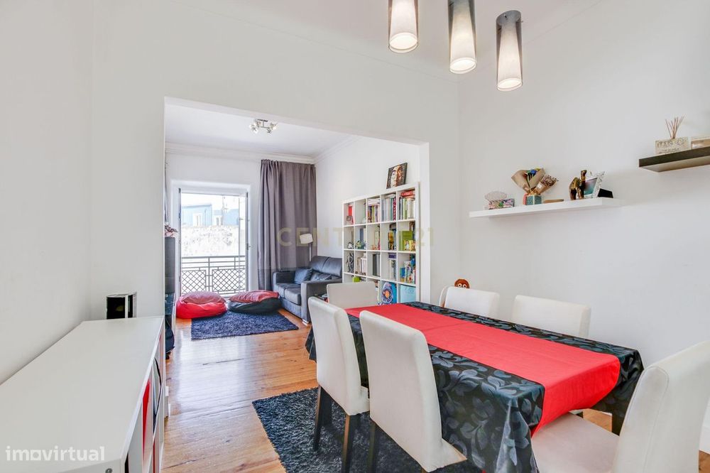 Apartamento T2 + 1 com imenso carácter na Ajuda