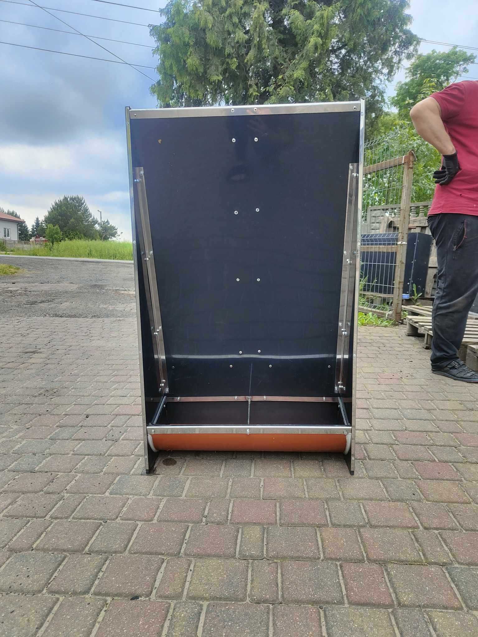 Paśnik dla 25 tuczników, świń - dwustanowiskowy automat paszowy AP2