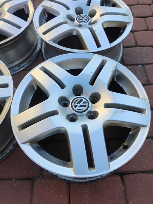 4x Felgi aluminiowe 15 cali VW SKODA SEAT 5x100x57,1 ET38