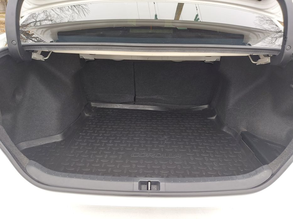 Тойота корола 1.6 автомат