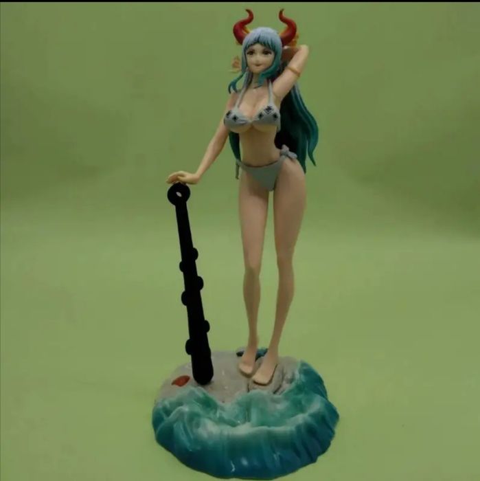 Повноцінна фігурка аниме из ПВХ