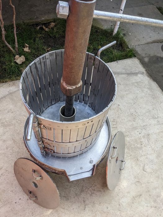 Пресс для винограда.