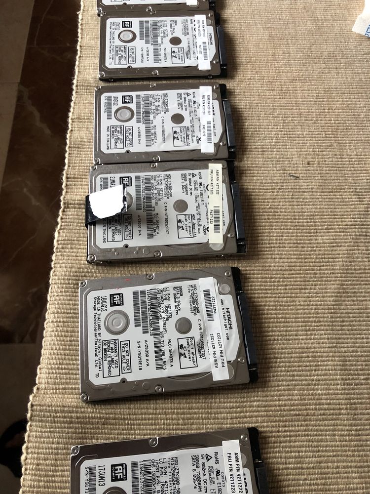 Vendo discos sata 2.5 500gb Hitachi