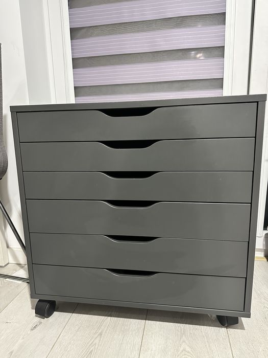 Komoda na kolkach IKEA Alex