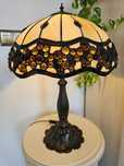 Lampa witrazowa Tiffany Styl.Podstawa Mosiezna. STAN JAK NOWA.