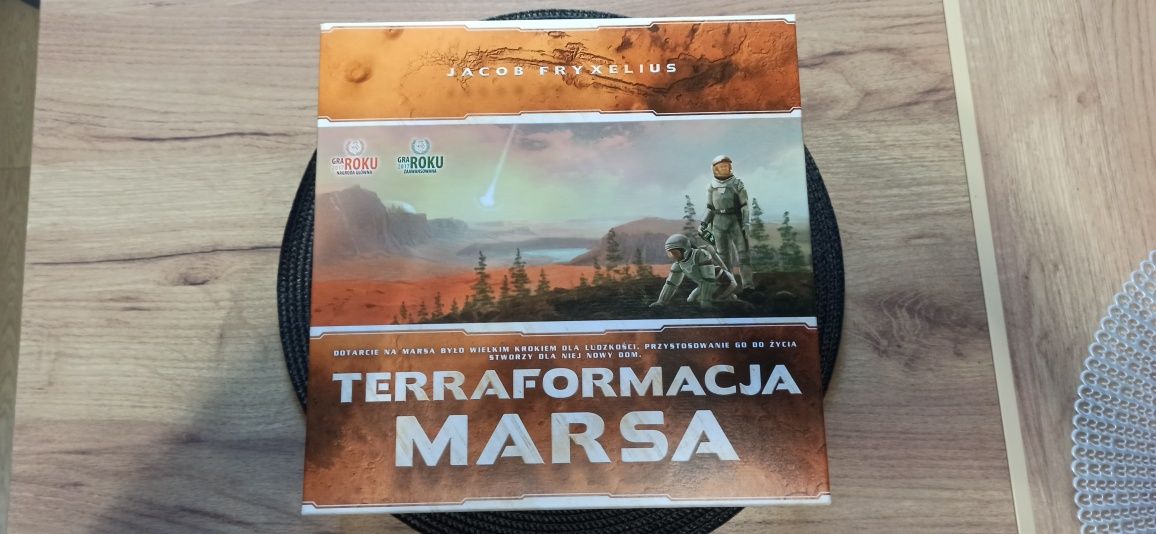 Gra planszowa Terraformacja Marsa +koszulki stan kolekcjonerski