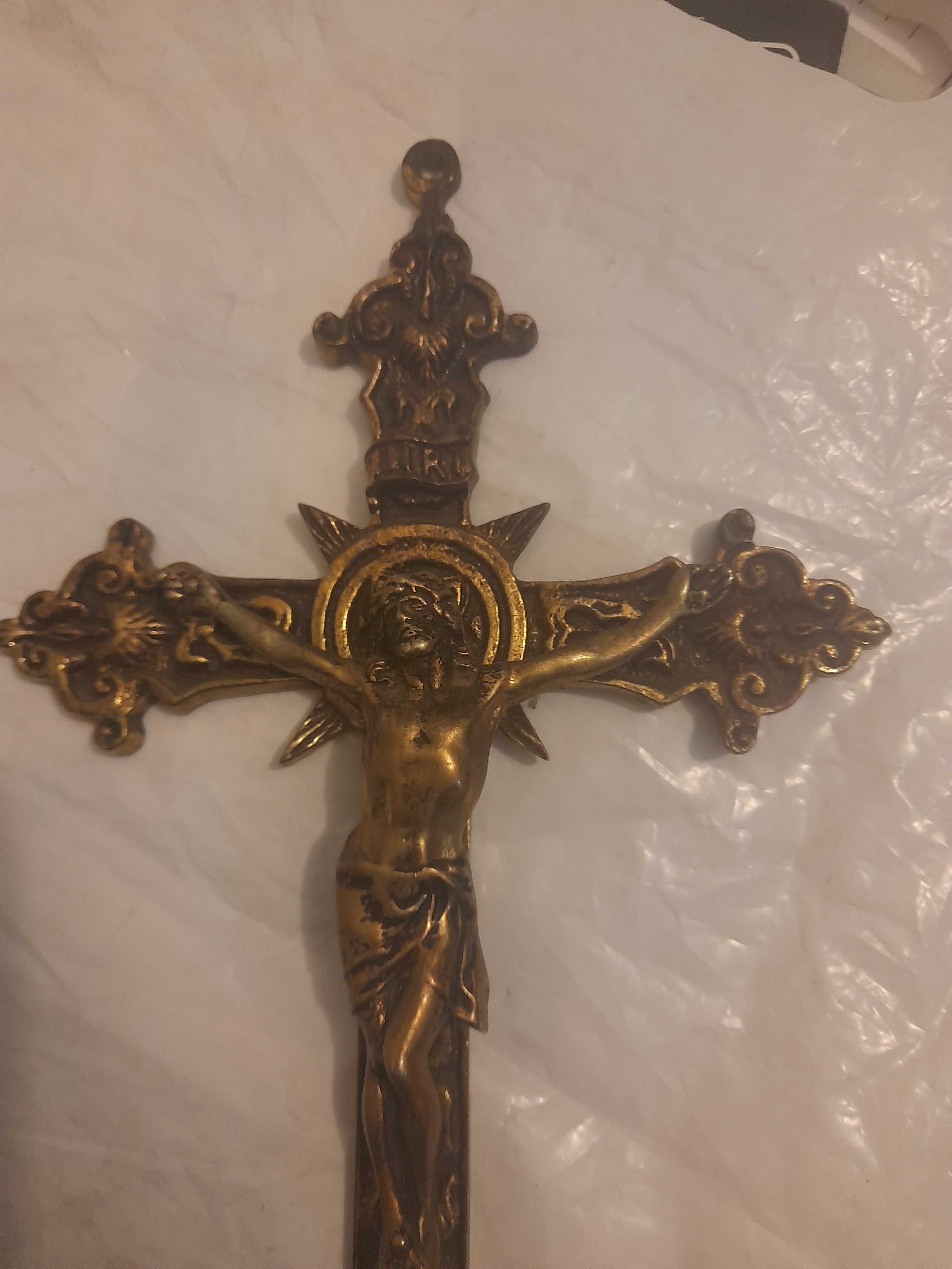 Crucifixo em Latão  Trabalhado ( Muito antigo )