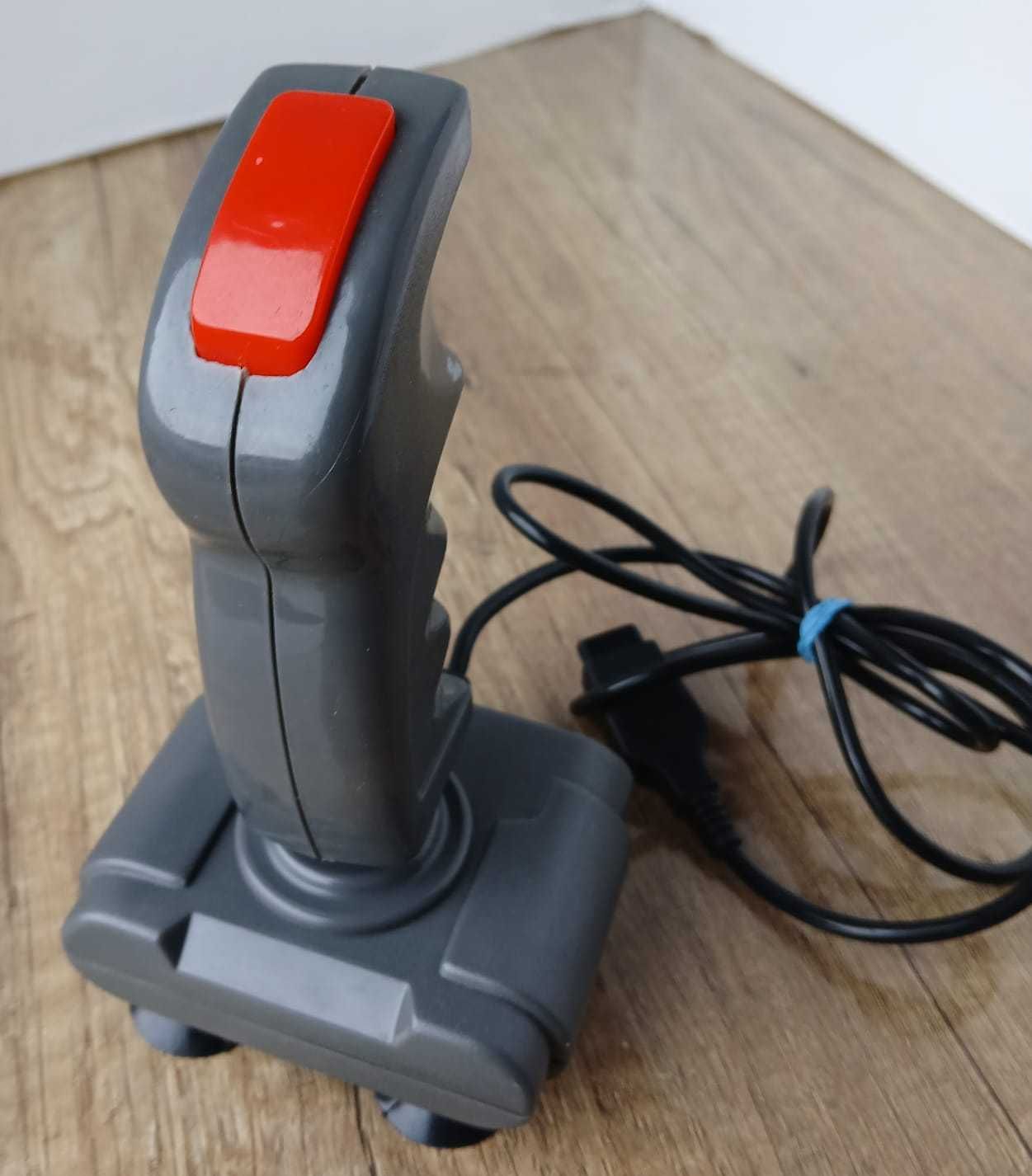 Joystick Amiga Commodore Amiga nr1 DO NAPRAWY