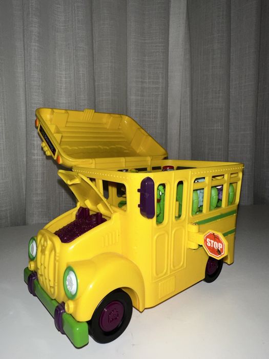 Zomlings Series 5 Crazy School Bus