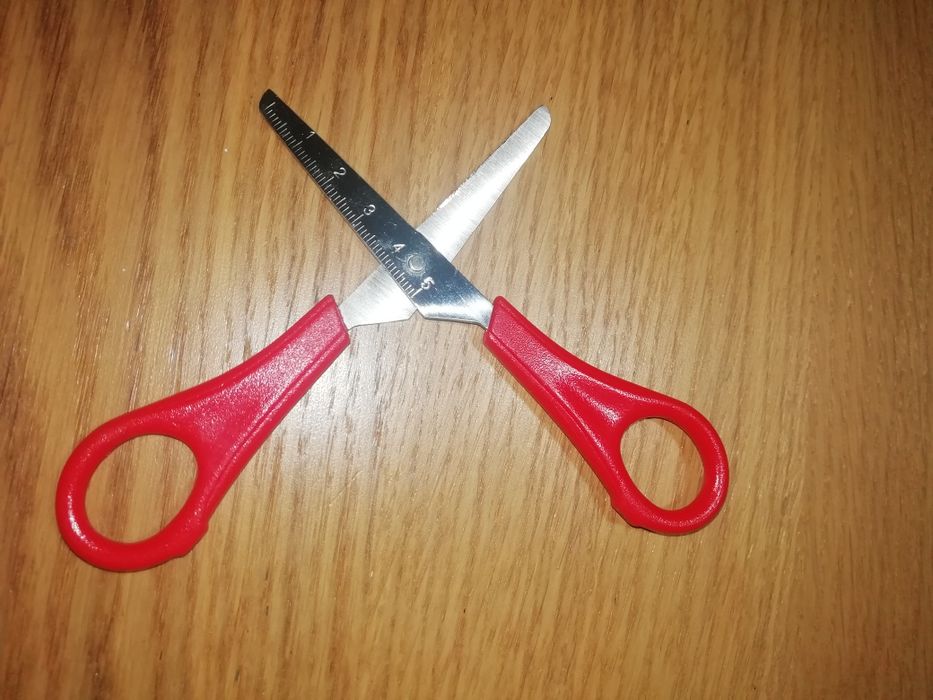 Material Escolar - Lapiseira/Marcador/Tesoura