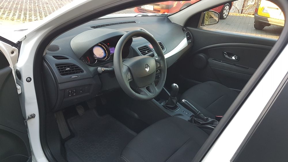 Renault Fluence 1.6 Benzyna 110 KM 2014r Salon PL Jeden Właściciel