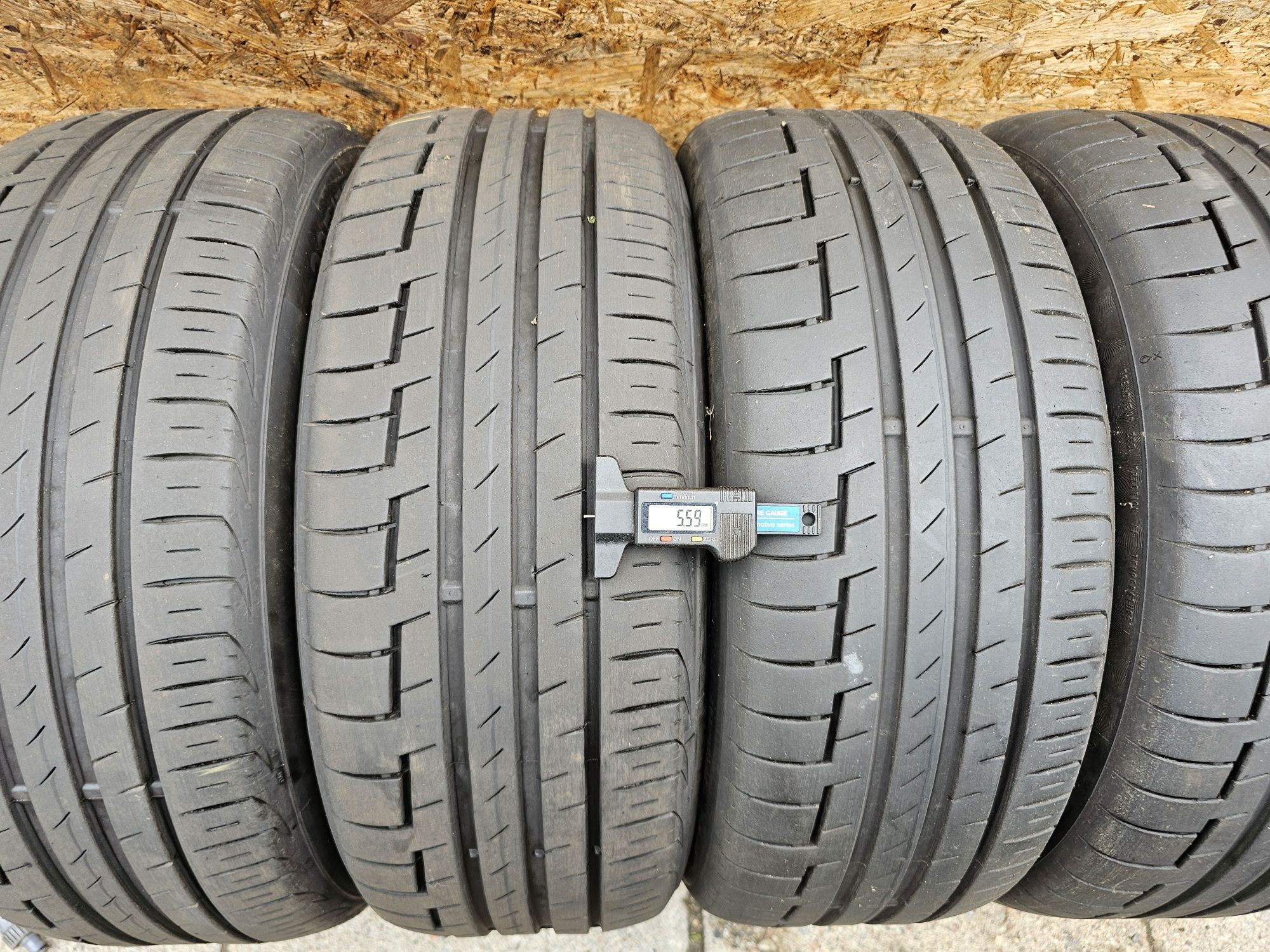 BDB Stan!!  205/55 r16 Continetal Premium contact 6