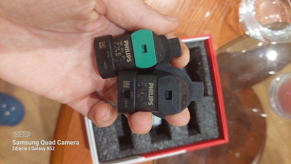 Żarówki LED HIR 2 do samochodu (cena za 2 opakowania)