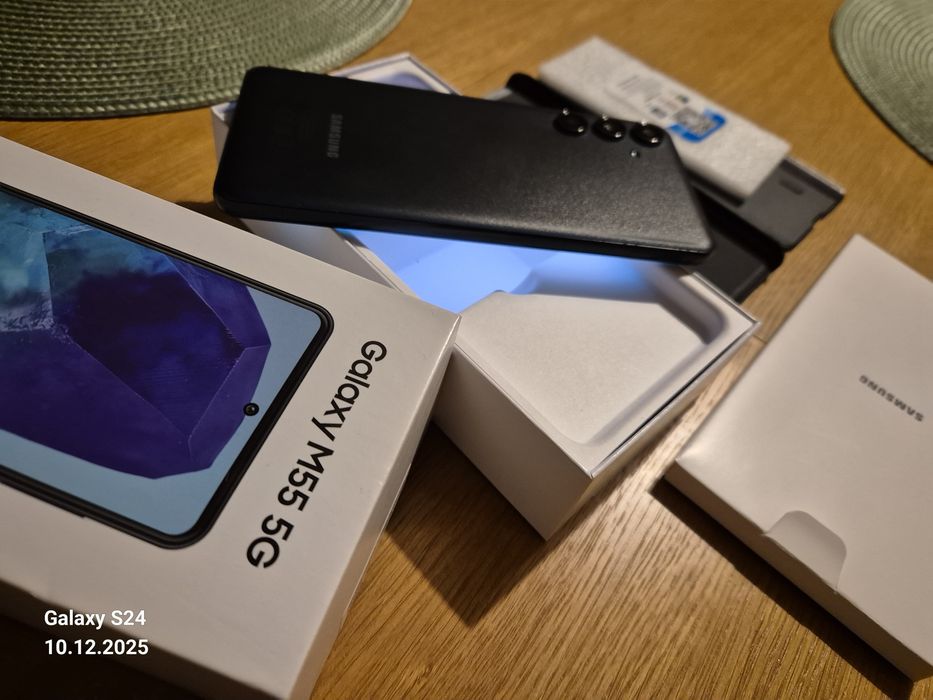 SAMSUNG Galaxy M55 5G 8/128GB 6.7" 120Hz Czarny SM-M556