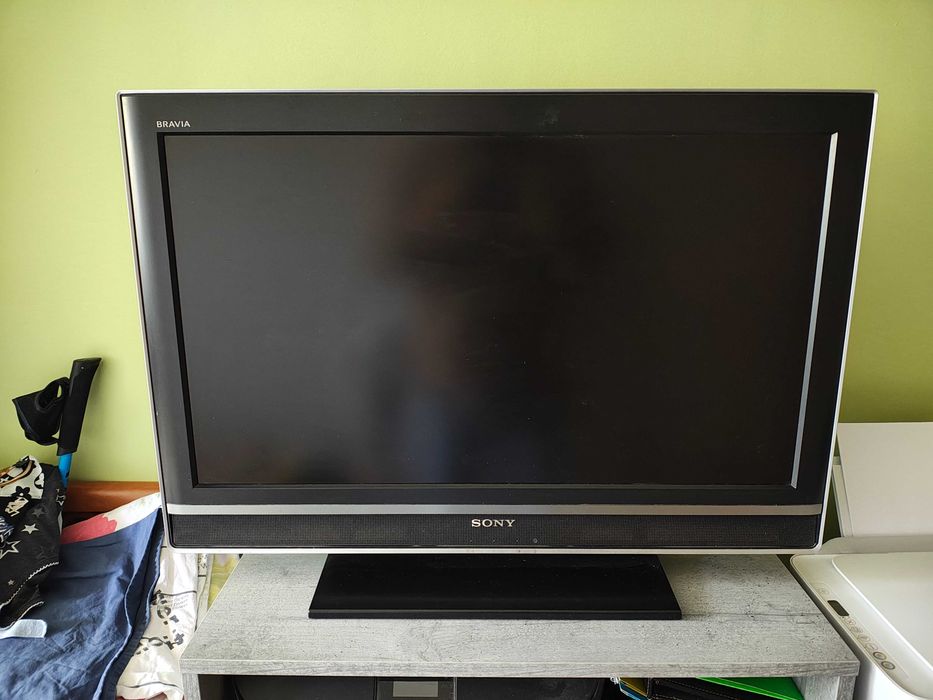 Telewizor LCD używany. Stan bardzo dobry.