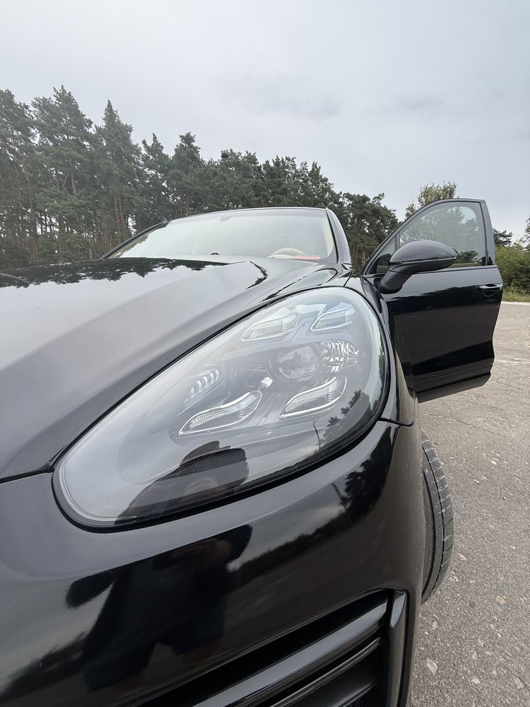 Продам Porsche Cayenne 2017 року, 3.6 бензин