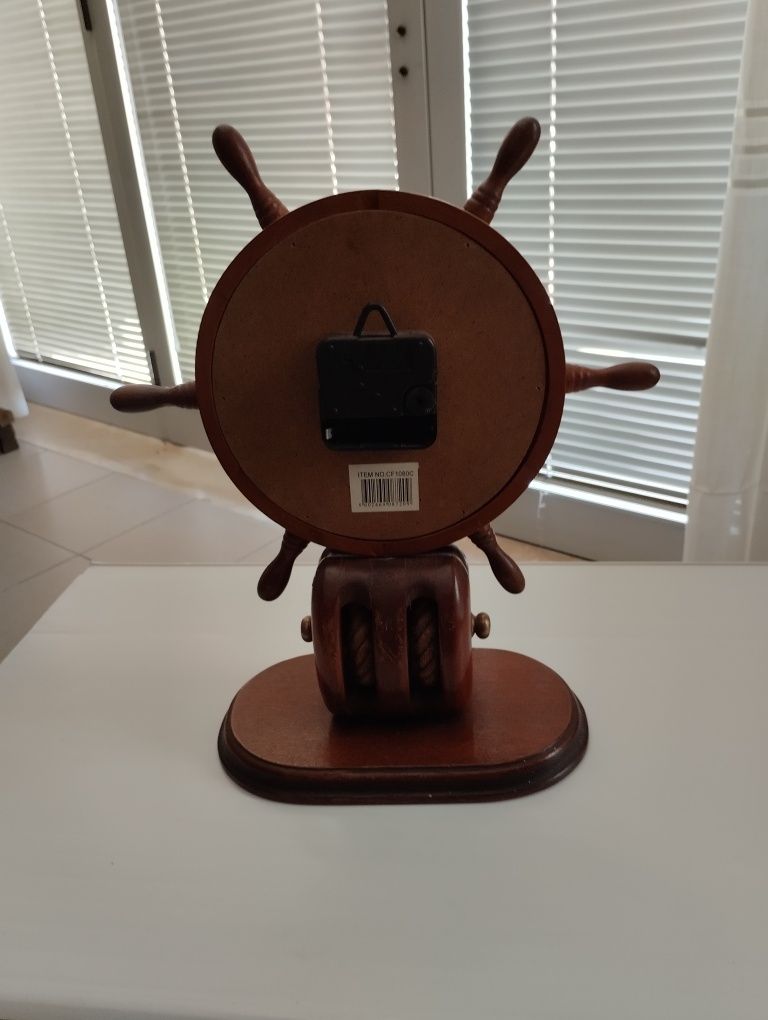 Relógio de marinheiro antigo.