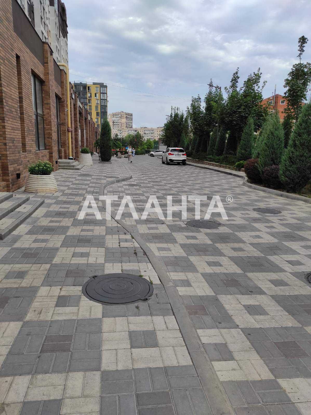 В продаже смарт квартира в Приморских Садах на поселке Котовского.