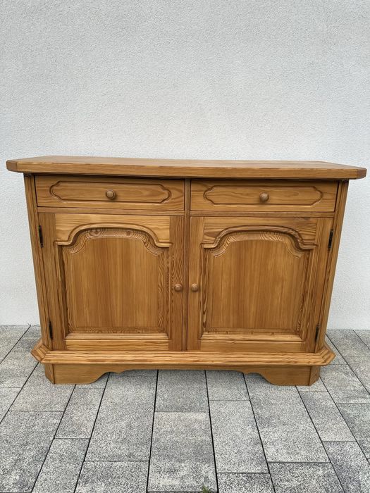 Komoda /Kredens ZEFAM PRL – odnowiona, drewno sosnowe, vintage retro