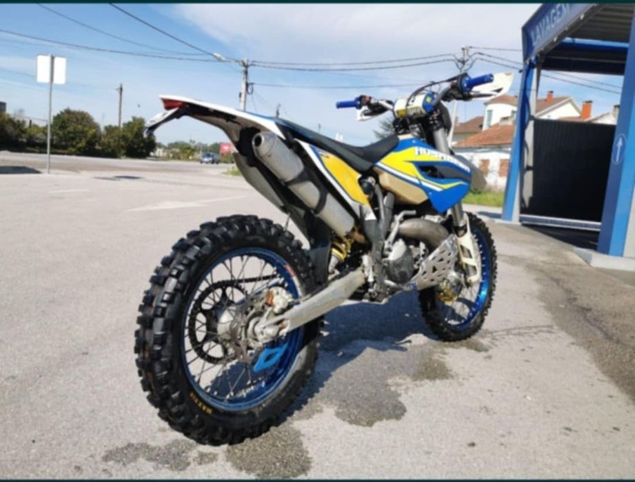 Moto Husaberg Te 300 matriculada