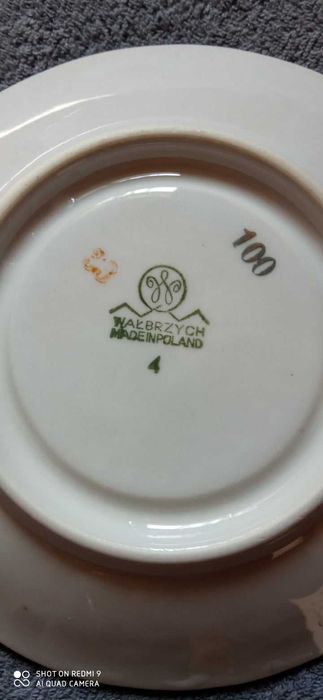 Zestaw porcelany Wałbrzych widoczny na zdjęciu